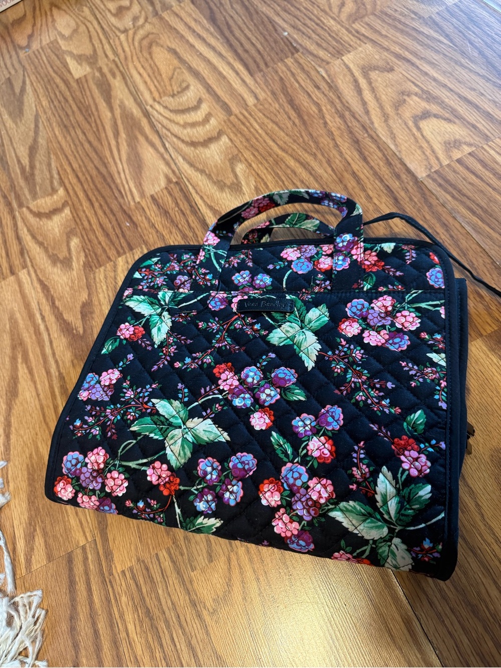 Vera Bradley Folding Travel Cosmetic Bag with Retired Winterberry Print NWOT